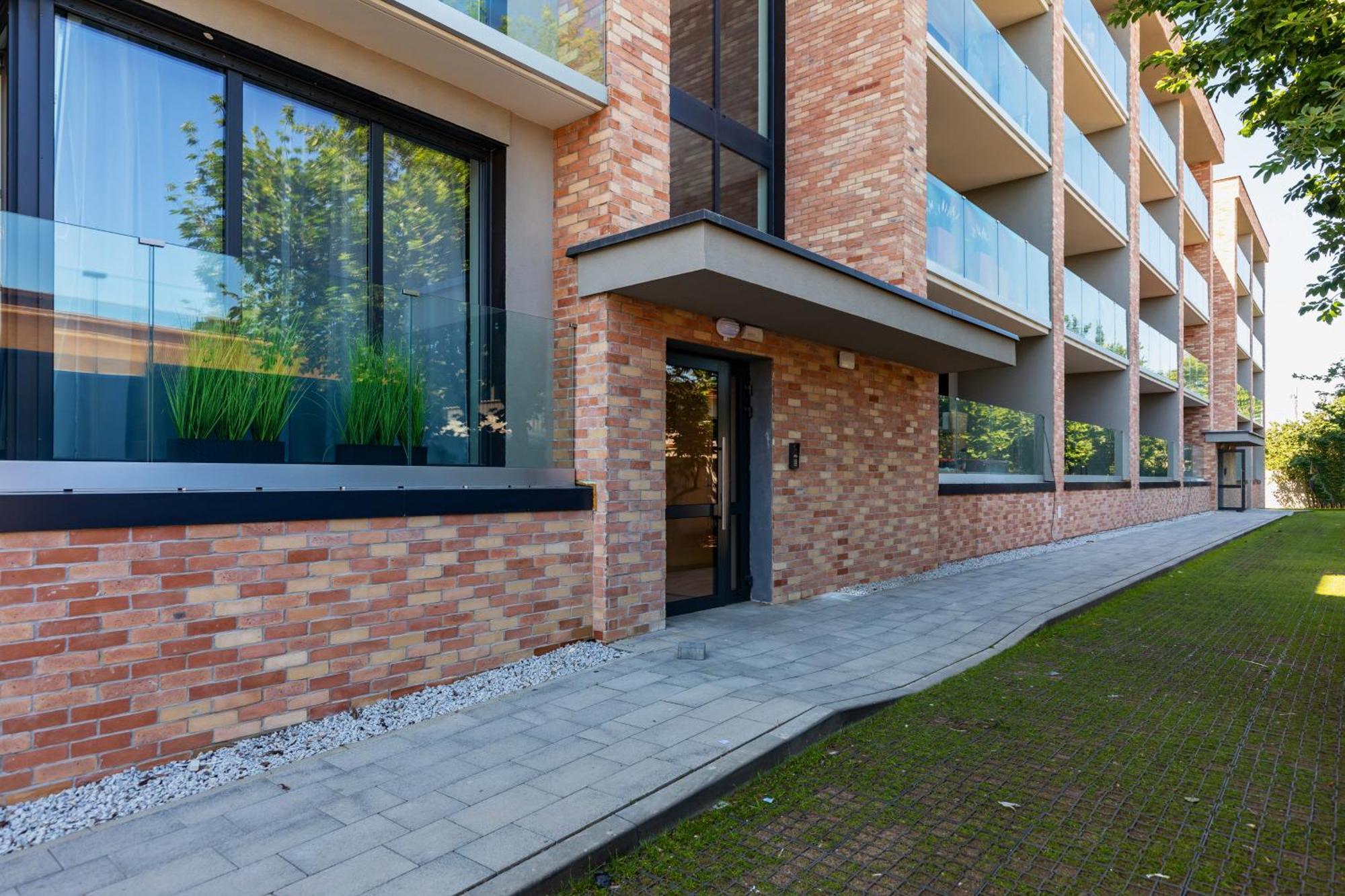Apartamenty Perlowa Przystan By Noclegi Renters Kolobrzeg Exterior photo